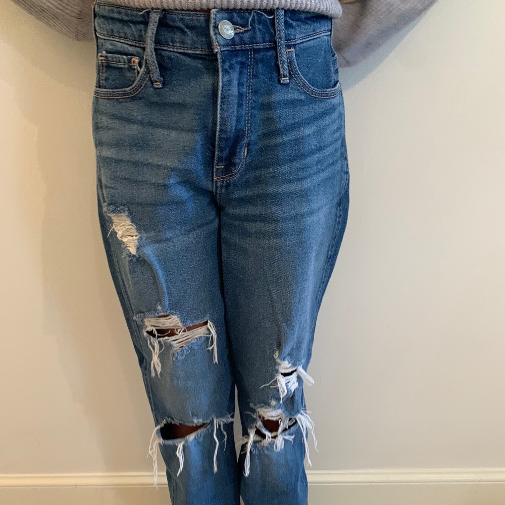 Hollister High rise mom jeans